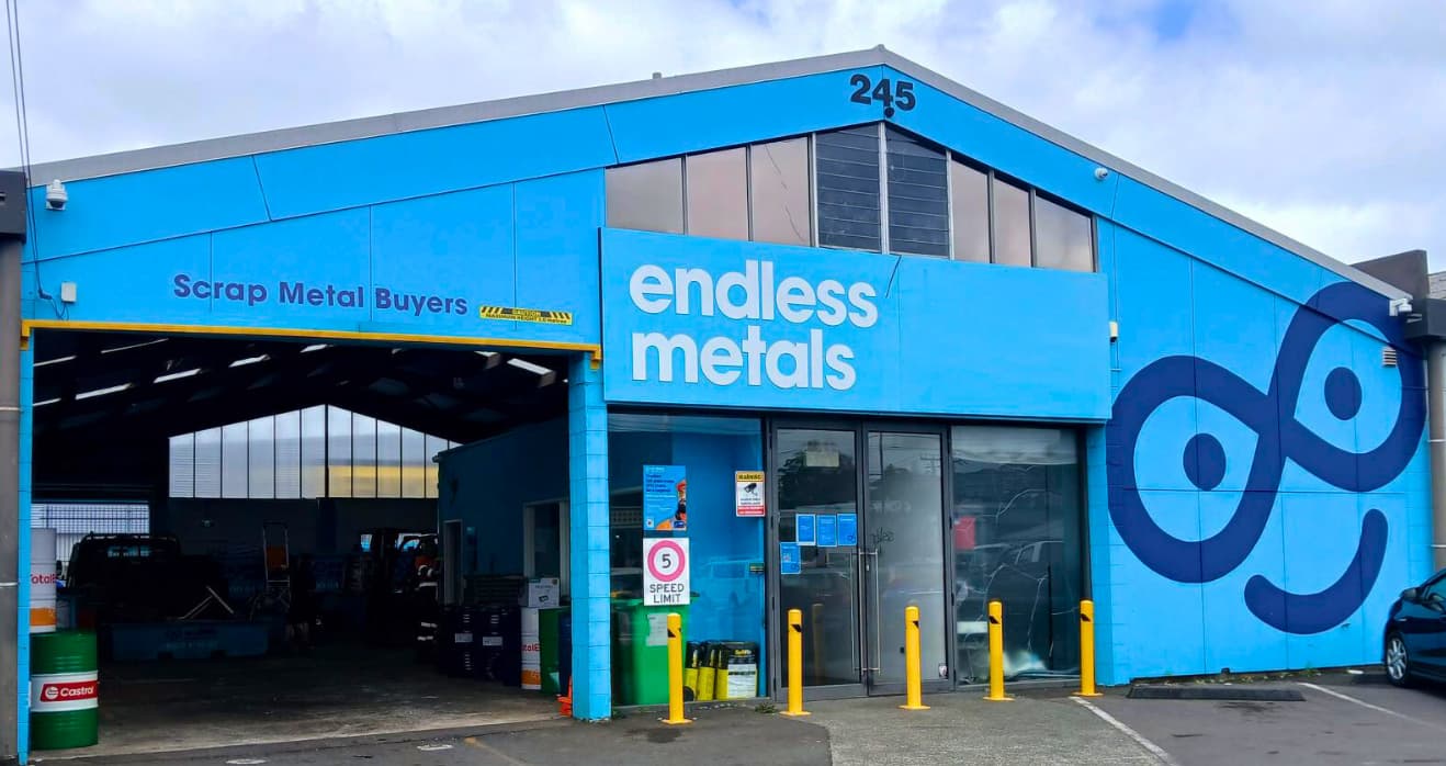 Scrap metal yard in Wairau