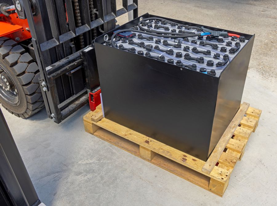 Steel-encased forklift battery