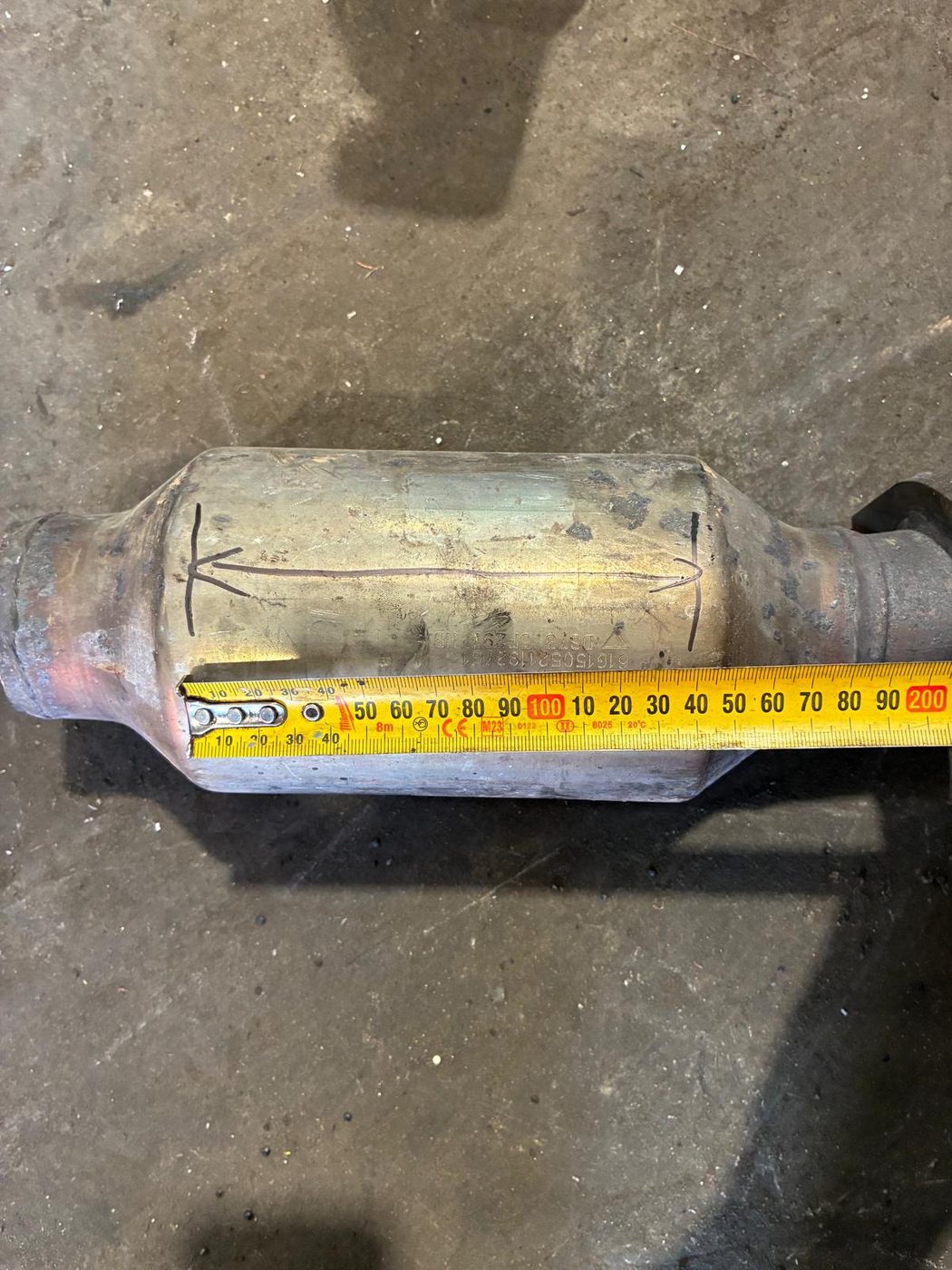 cat half — half-size catalytic converter — 4