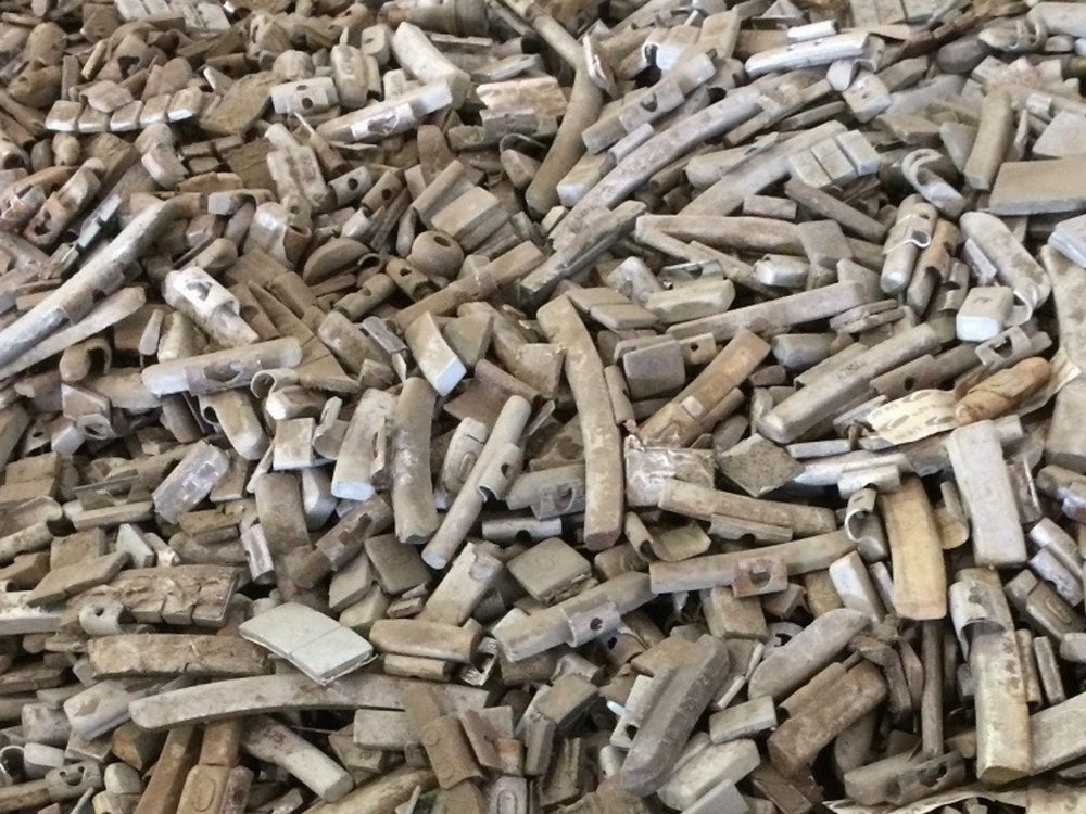 lead wheel weights — 3